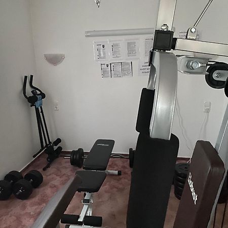 Arany Apartmanhaz Zalagyoengye Zalakaros Exteriér fotografie