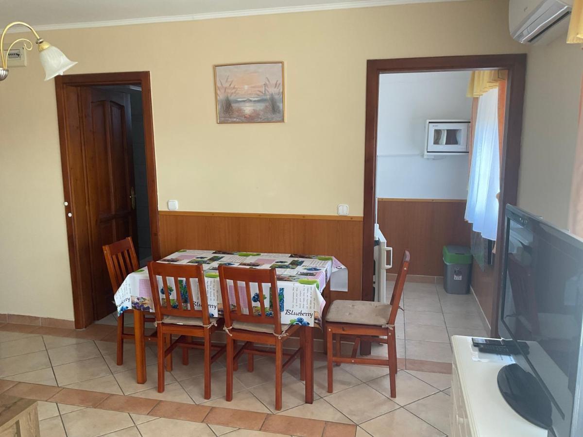Arany Apartmanhaz Zalagyoengye Zalakaros Exteriér fotografie
