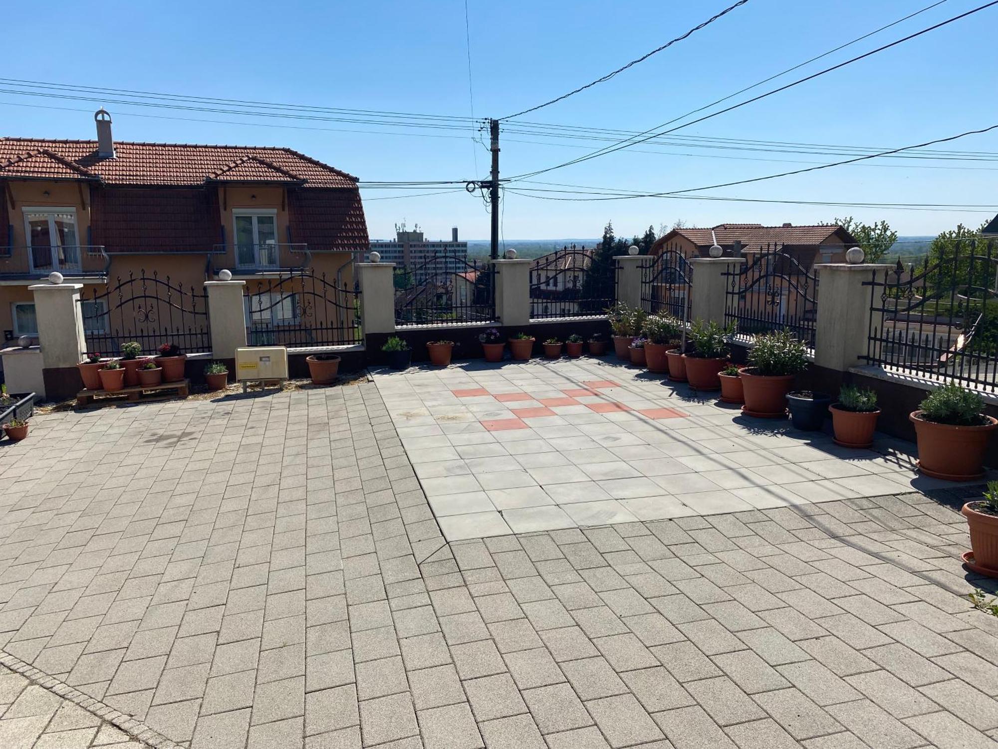 Arany Apartmanhaz Zalagyoengye Zalakaros Exteriér fotografie